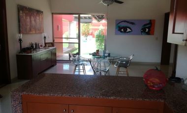 Venta de hermosa residencia de una planta en Zona Norte, Montecristo