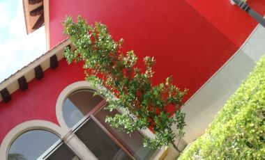 Venta de hermosa residencia de una planta en Zona Norte, Montecristo