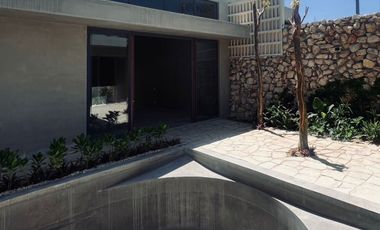 Venta de casa cerca de la plancha Mérida
