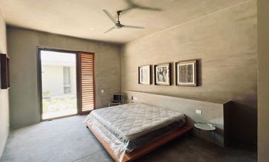 Venta de casa cerca de la plancha Mérida