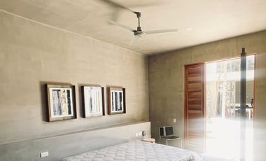 Venta de casa cerca de la plancha Mérida