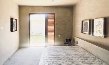 Venta de casa cerca de la plancha Mérida