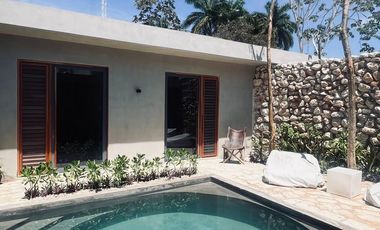 Venta de casa cerca de la plancha Mérida