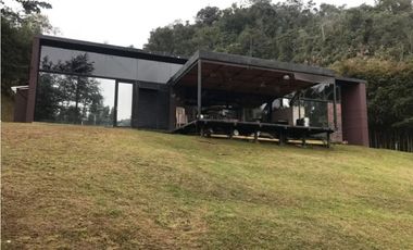CASA EN VENTA SECTOR EL ESCOBERO - ENVIGADO