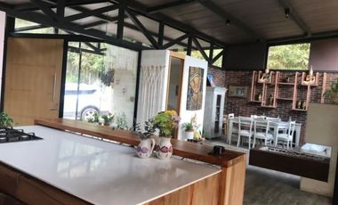 CASA EN VENTA SECTOR EL ESCOBERO - ENVIGADO