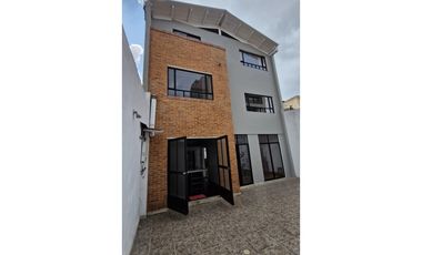 VENTA SUPER CASA CHA SECTOR  CENTRO HISTÓRICO VILLA OLMPICA