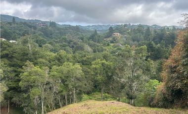 Vendo Lote sector Charcoazul Envigado,11464 mts uso para parcelación