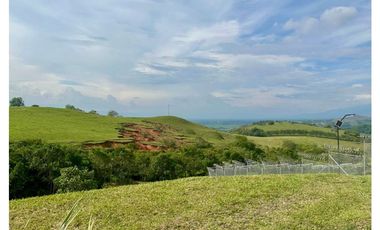 Casa campestre nueva en venta permuta - Condominio La Buitrera Palmira