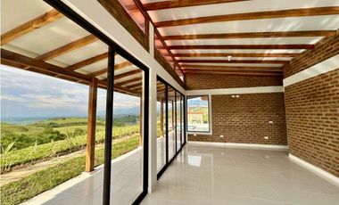 Casa campestre nueva en venta permuta - Condominio La Buitrera Palmira