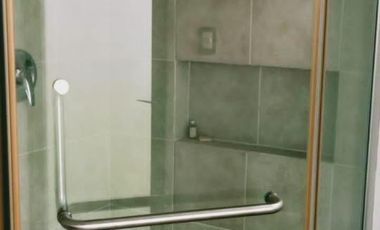 CASA EN VENTA EN JIUTEPEC, EN UN NIVEL DENTRO DE PRIVADA, CON 5 HABITACIONES, JARDÍN Y ALBERCA