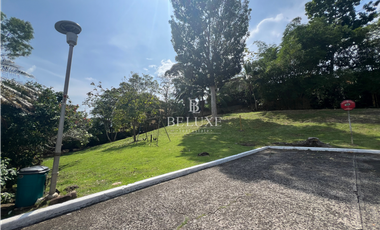 VENDO CASA REMODELADA EN ALBROOK (7)