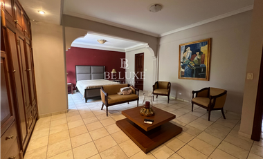 VENDO CASA REMODELADA EN ALBROOK (7)