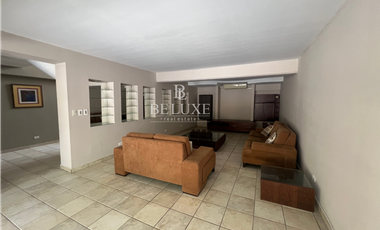 VENDO CASA REMODELADA EN ALBROOK (7)
