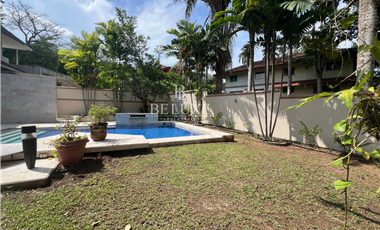VENDO CASA REMODELADA EN ALBROOK (7)
