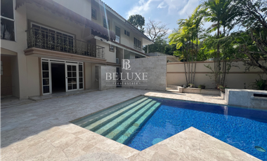 VENDO CASA REMODELADA EN ALBROOK (7)