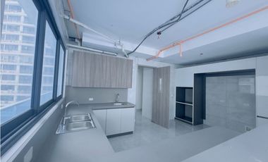 VENTA DE APARTAMENTO 3 RECAMARAS  320M2 PH OCEAN FRONT JP