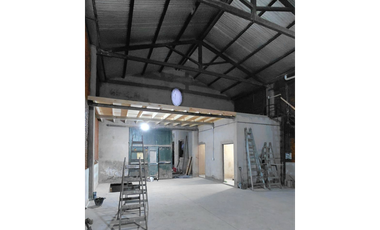ALQUILER GALPON/LOCAL DE 400 M2 EN AVDA RIVADAVIA 634