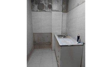 ALQUILER GALPON/LOCAL DE 400 M2 EN AVDA RIVADAVIA 634