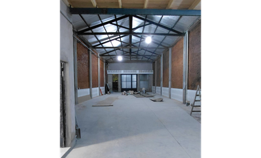 ALQUILER GALPON/LOCAL DE 400 M2 EN AVDA RIVADAVIA 634