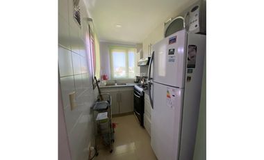 DEPARTAMENTO DE 2 AMBIENTES CON ESTACIONAMIENTO Y BAULERA