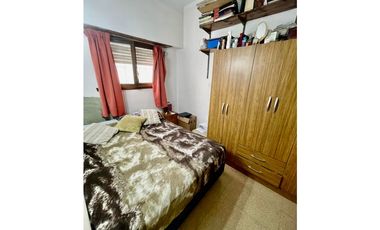 VENTA CHALET CON DEPARTAMENTO EN ESQUINA ZONA MACROCENTRO DIST