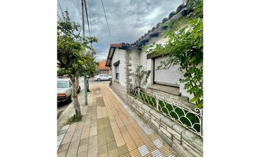 VENTA CHALET CON DEPARTAMENTO EN ESQUINA ZONA MACROCENTRO DIST