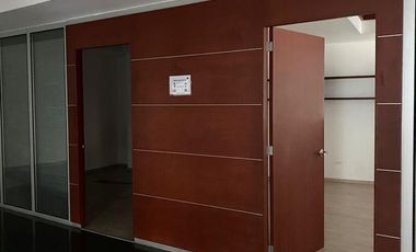 Renta de oficinas Bosques Enfrente del Pantalón