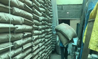 BODEGA EN VENTA EN CIUDAD DE MÉXICO, MAGDALENA MIXHUCA, A UNA CUADRA DEL MERCADO DE JAMAICA