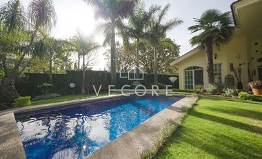 CASA EN VENTA, BUGAMBILIAS, ZAPOPAN