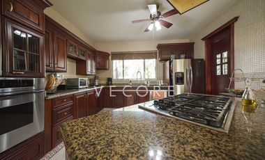 CASA EN VENTA, BUGAMBILIAS, ZAPOPAN