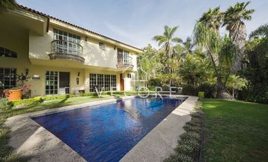 CASA EN VENTA, BUGAMBILIAS, ZAPOPAN