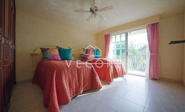 CASA EN VENTA, BUGAMBILIAS, ZAPOPAN