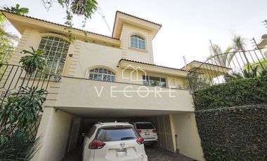 CASA EN VENTA, BUGAMBILIAS, ZAPOPAN