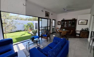 CASA EN VENTA A 10 MINUTOS DE CUERNAVACA, ATRAS DE SUMIYA, EN UN NIVEL, EN UNO DE LOS MEJORES CLIMAS DEL MUNDO