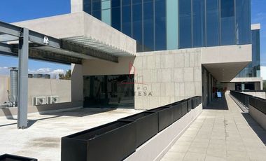 Local y Terraza Venta DePoint Jurica Campestre 12,000,000 EnrGar R2