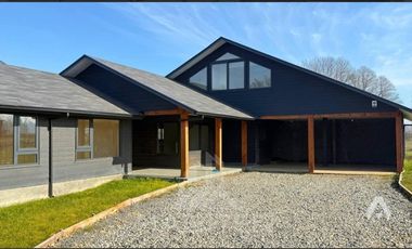Casa en Venta en COD38530 ¡¡¡ HABITER 360 !!! Vende Acogedora Casa con Parcela en Pitrufquén.