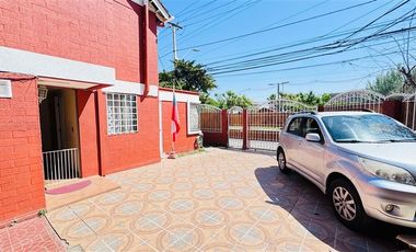 Casa en Venta en AV LAS TORRES, QUILICURA