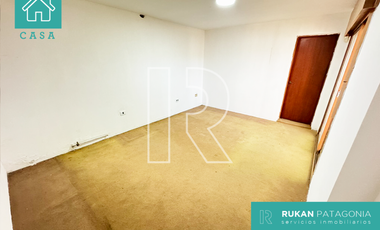 #VentaRUKAN | Casa de 6 Habitaciones | Calle ALVEAR | Barrio 26 DE JUNIO| Caleta Olivia.- (APTA CREDITO HIPOTECARIO)