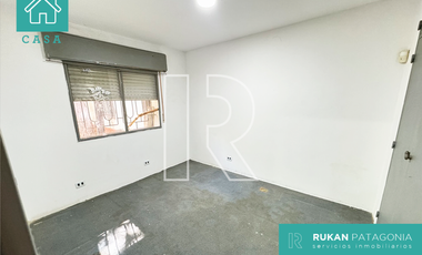 #VentaRUKAN | Casa de 6 Habitaciones | Calle ALVEAR | Barrio 26 DE JUNIO| Caleta Olivia.- (APTA CREDITO HIPOTECARIO)
