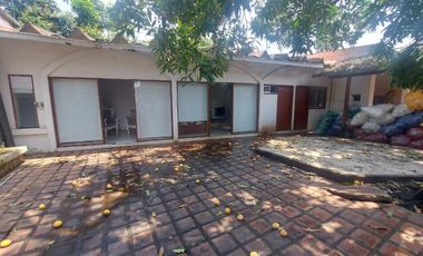 Venta de condominio de 4 departamentos en Kennedy sector Colegio de Arquitectos