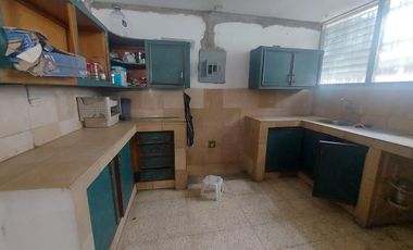 Venta de condominio de 4 departamentos en Kennedy sector Colegio de Arquitectos