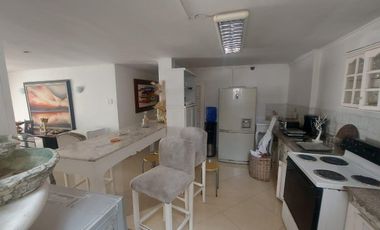 Venta de condominio de 4 departamentos en Kennedy sector Colegio de Arquitectos