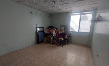 Venta de condominio de 4 departamentos en Kennedy sector Colegio de Arquitectos