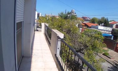 Duplex en venta en Lanus Oeste