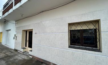 Casa PH en alquiler en San Justo