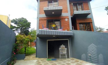 ESPECTACULAR CASA !!CON FINOS DETALLES!!EN MAR DE AJO!