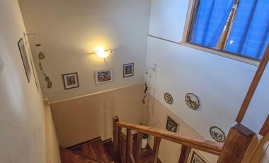 VENTA DÚPLEX 4 AMBIENTES EN CARAPACHAY