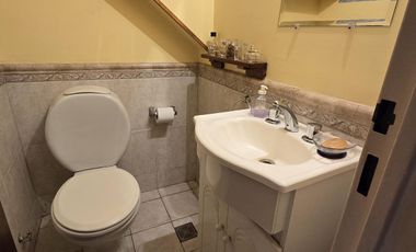 VENTA DÚPLEX 4 AMBIENTES EN CARAPACHAY