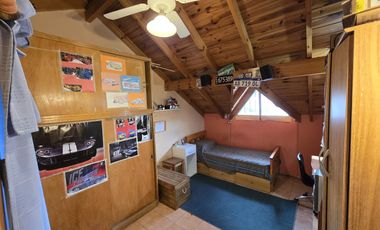 VENTA DÚPLEX 4 AMBIENTES EN CARAPACHAY