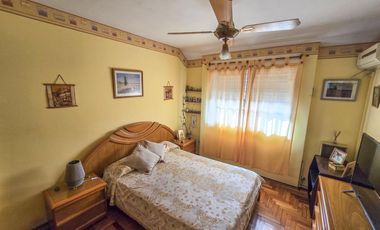 VENTA DÚPLEX 4 AMBIENTES EN CARAPACHAY